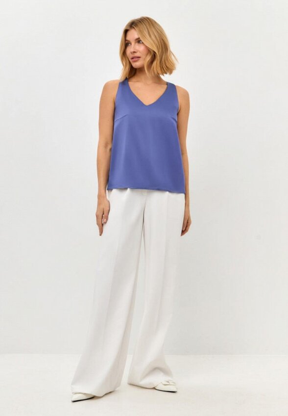 Топ Gabriel and Ester London