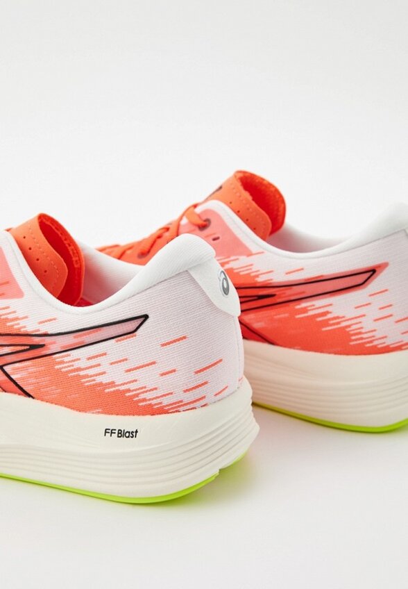 Кроссовки ASICS