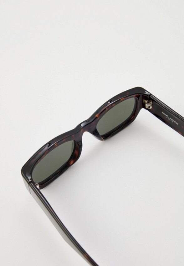 Очки солнцезащитные Saint Laurent