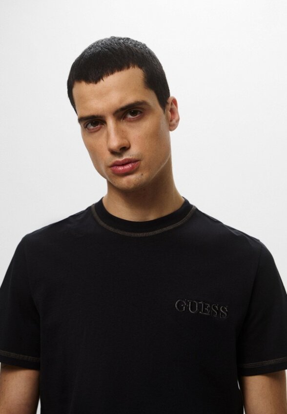 Футболка домашняя Guess