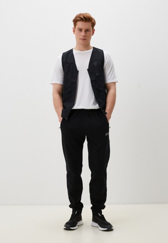 Жилет спортивный Under Armour