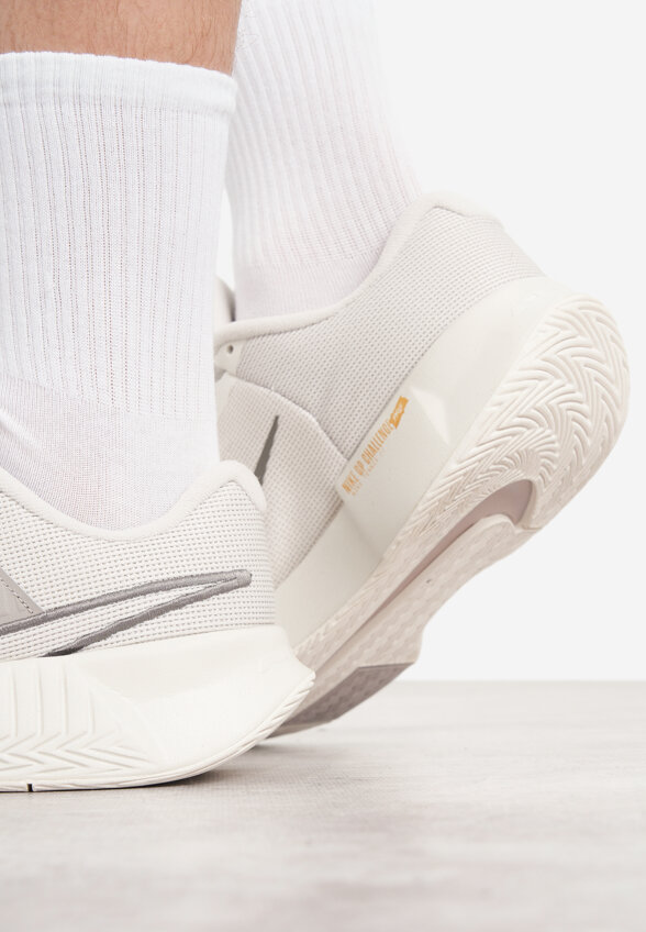 Кроссовки мужские Nike GP Challenge Pro PRM, Серый