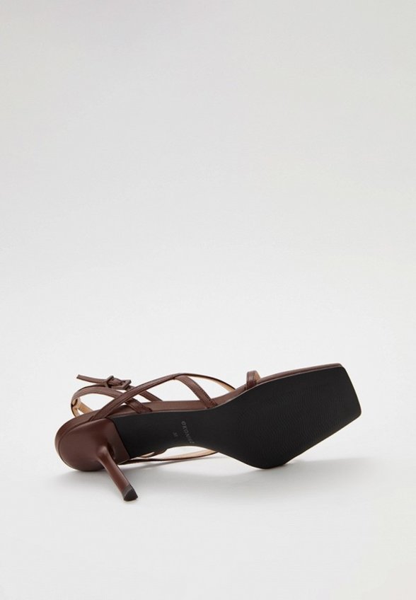 Босоножки Ekonika