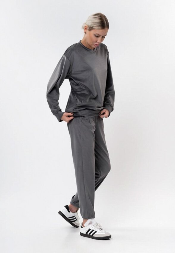 Костюм спортивный Nila