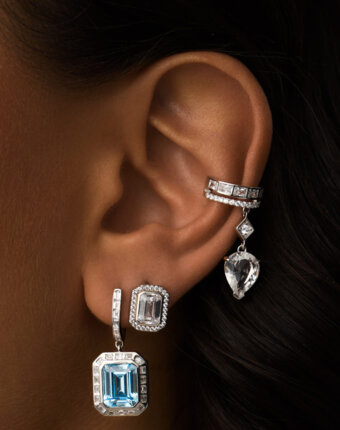 Серебряные серьги-подвесы ПОЛНОЧЬ с голубыми фианитами в огранке Эмеральд MIE женщинам