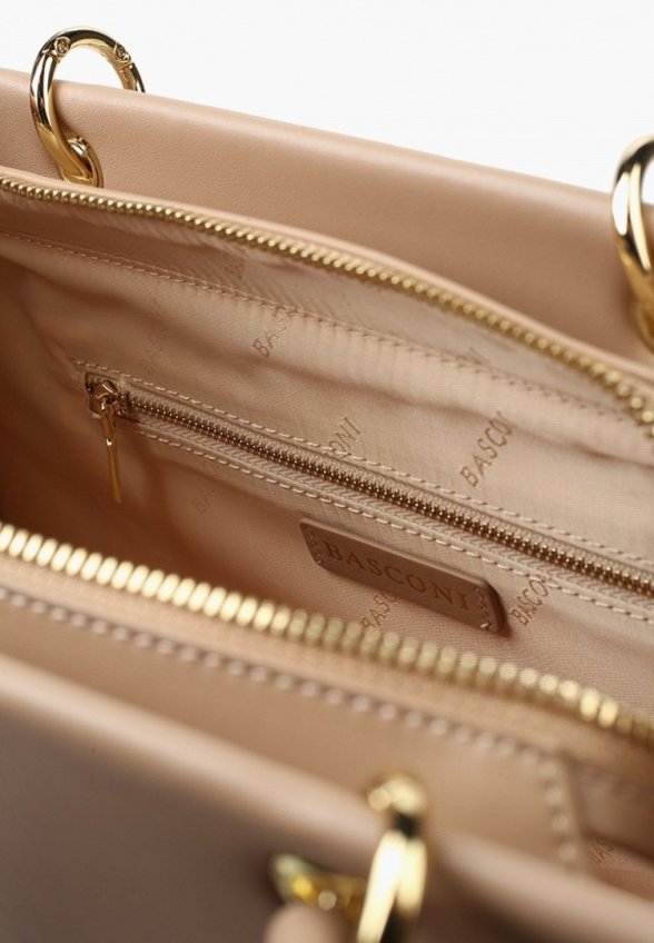 Сумка и брелок Basconi