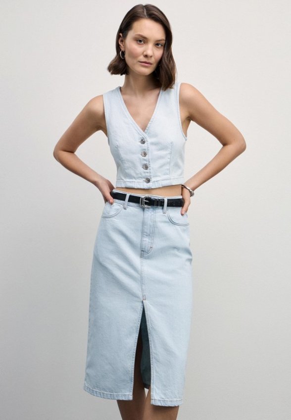 Жилет джинсовый Zarina