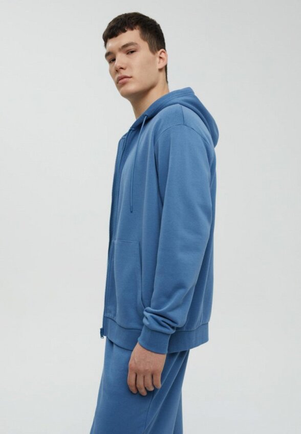 Толстовка Finn Flare