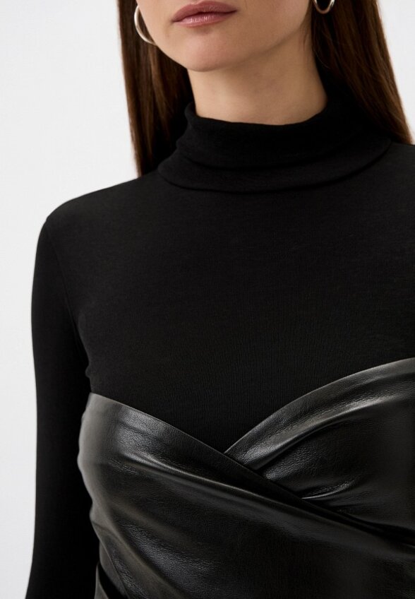 Платье Nanushka