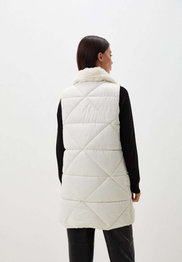 Жилет стеганый Mollese