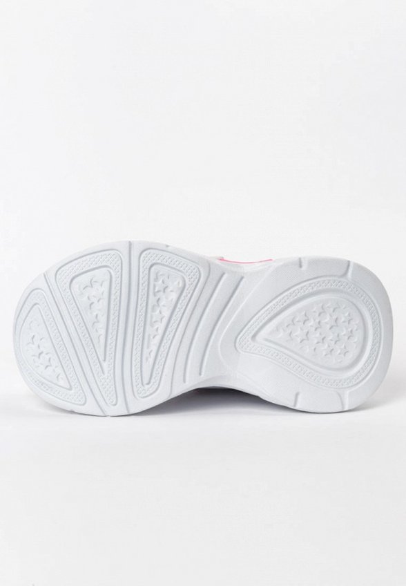 Кроссовки Tikkago