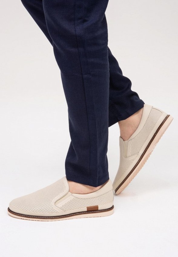 Слипоны Bruno Renzoni