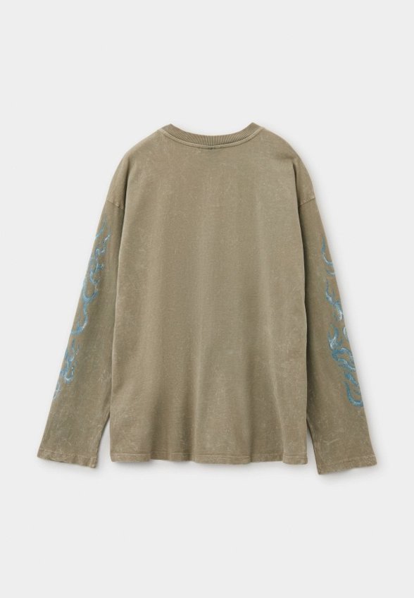 Лонгслив Mademan