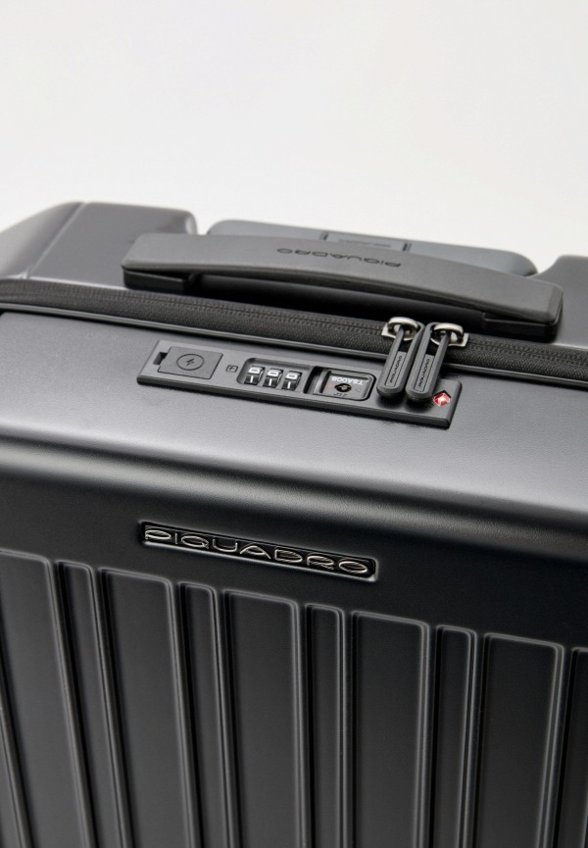 Чемодан Piquadro