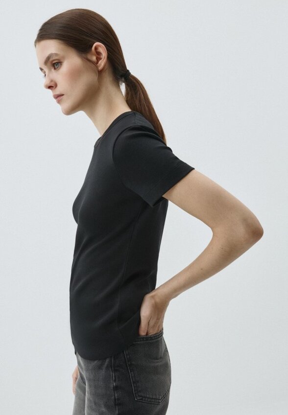 Футболка Sela