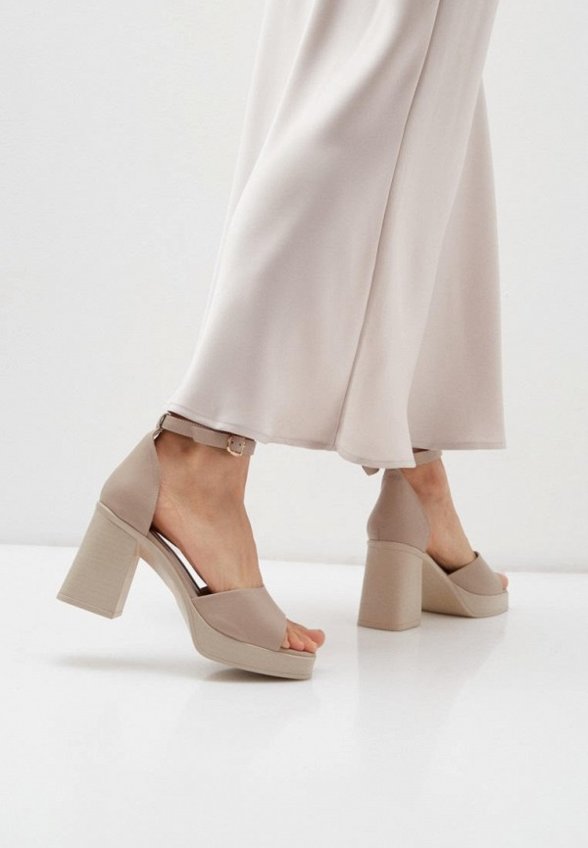 Босоножки Sbalo