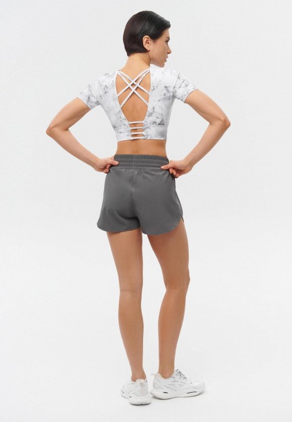 Топ спортивный Neverlate