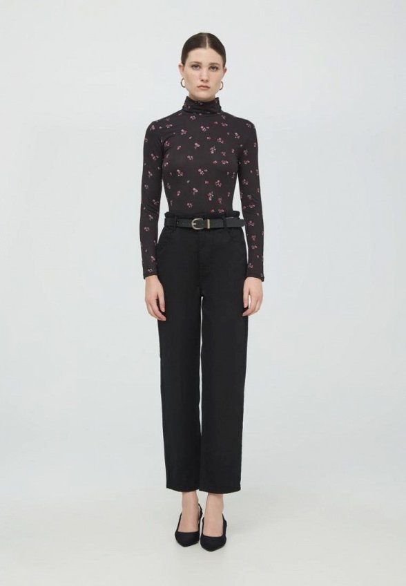 Брюки Terranova