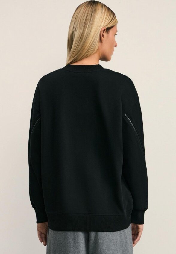 Свитшот Zarina