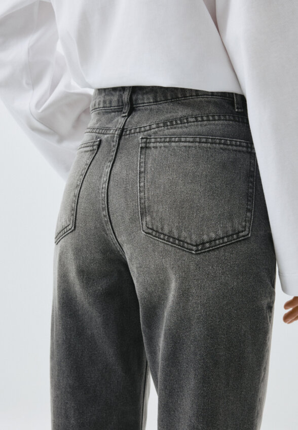 Джинсы Straight fit