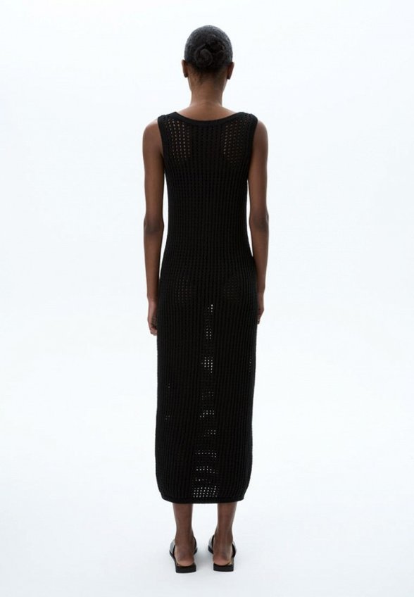 Платье Brusnika