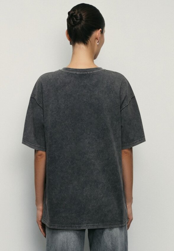 Футболка Zarina