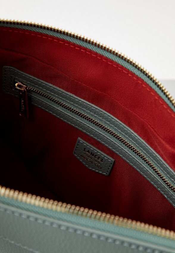 Сумка и брелок Lancel