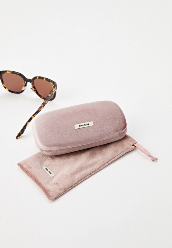 Очки солнцезащитные Miu Miu