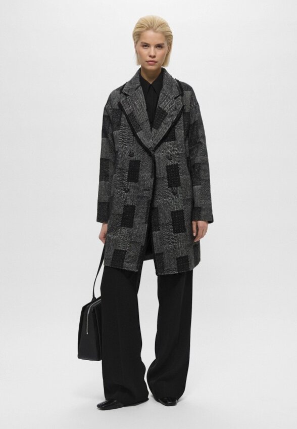 Пальто двубортное Trussardi