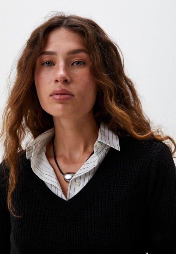 Пуловер Terranova