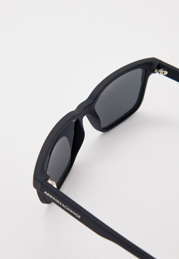 Очки солнцезащитные Armani Exchange