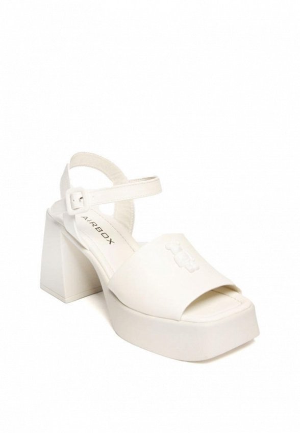 Босоножки Airbox