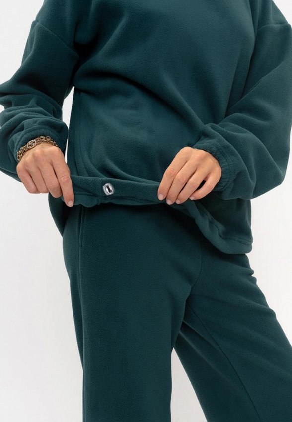 Костюм спортивный Nila