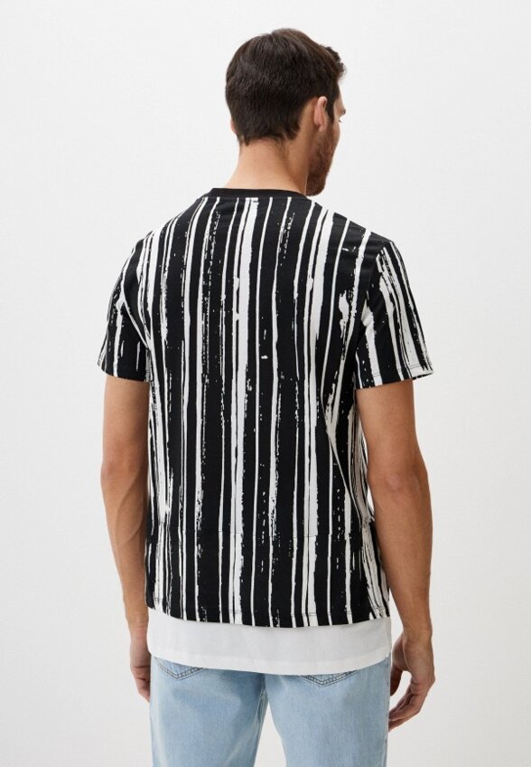 Футболка Colin's