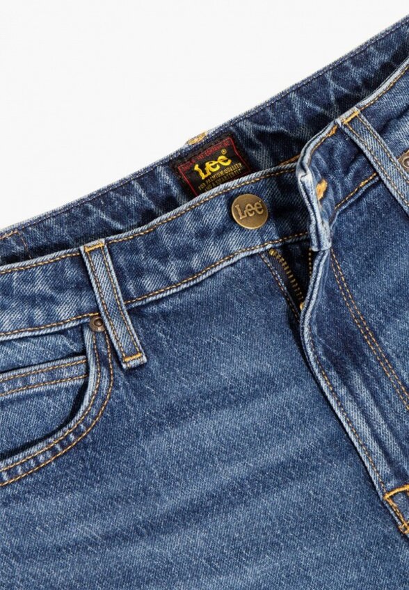 Джинсы Lee