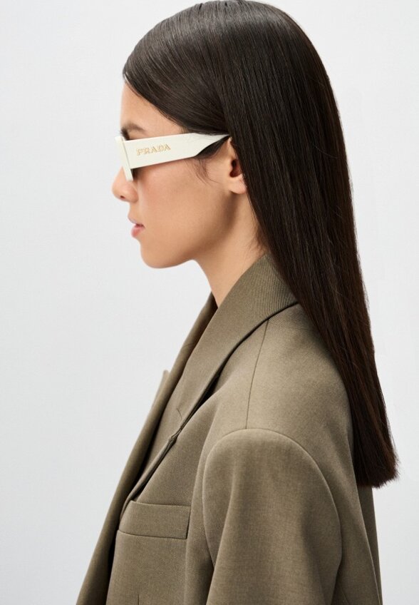 Очки солнцезащитные Prada