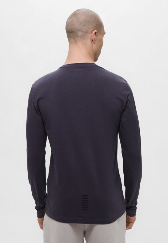 Лонгслив EA7