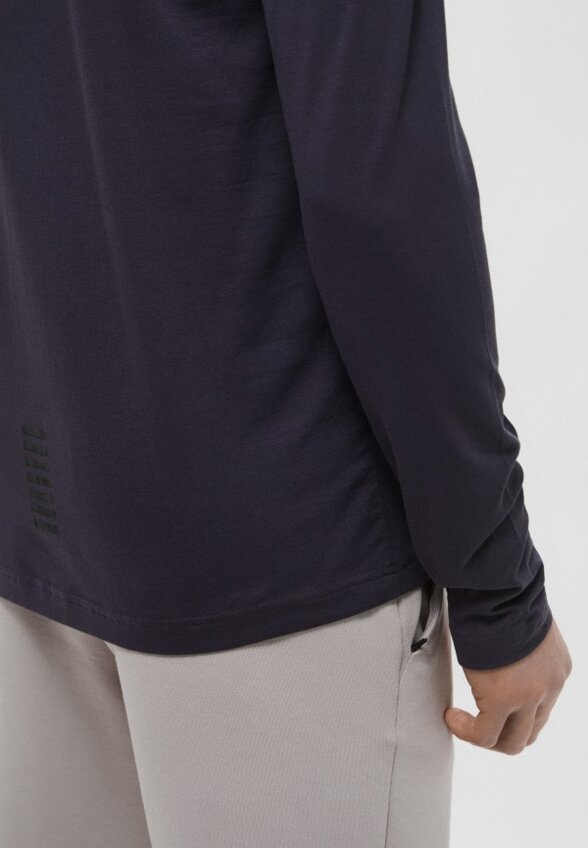 Лонгслив EA7