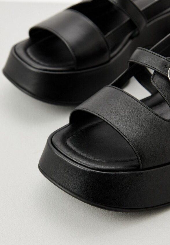 Сандалии Vic Matie