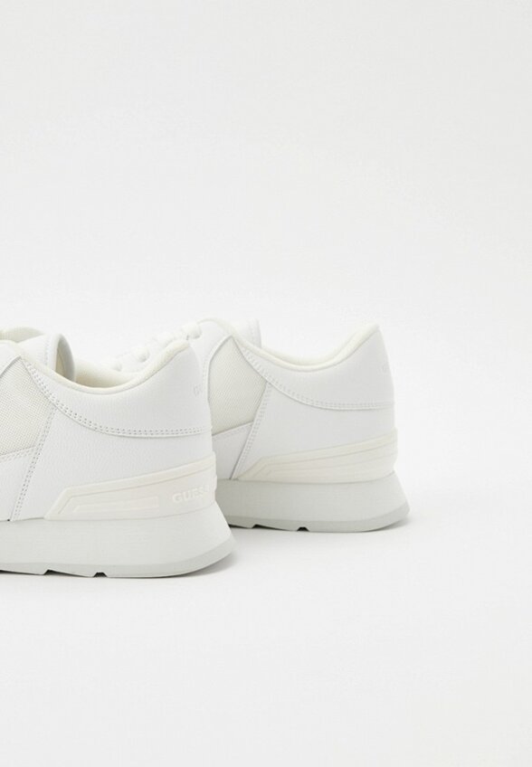 Кроссовки Guess