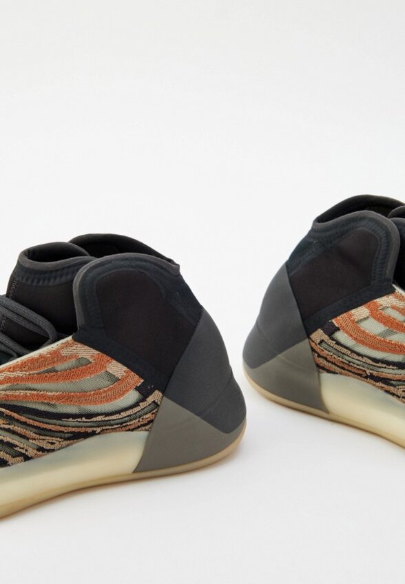 Кроссовки adidas YEEZY