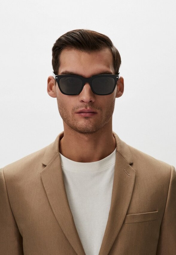 Очки солнцезащитные Prada