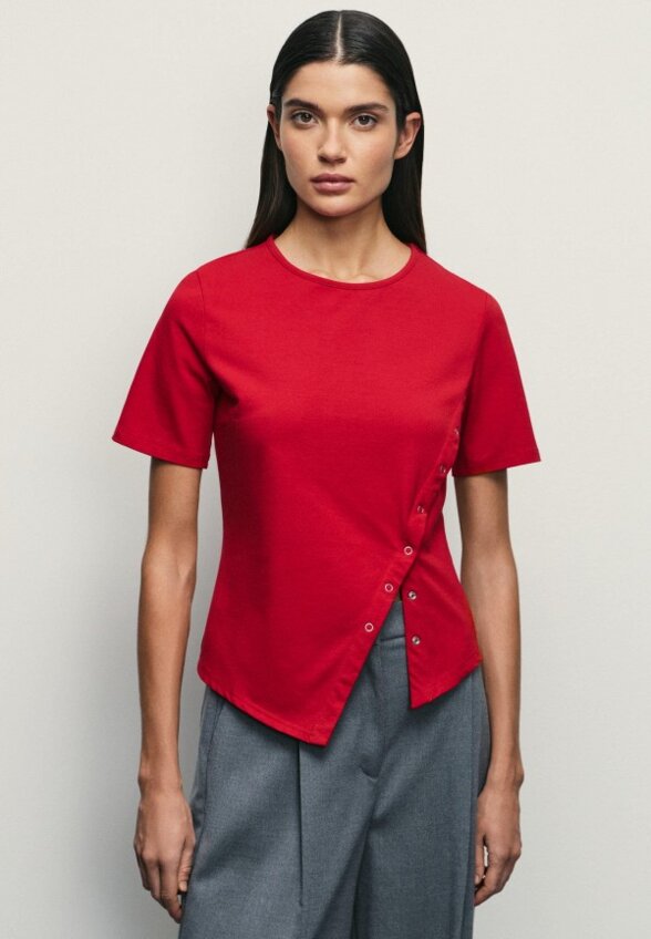 Футболка Zarina