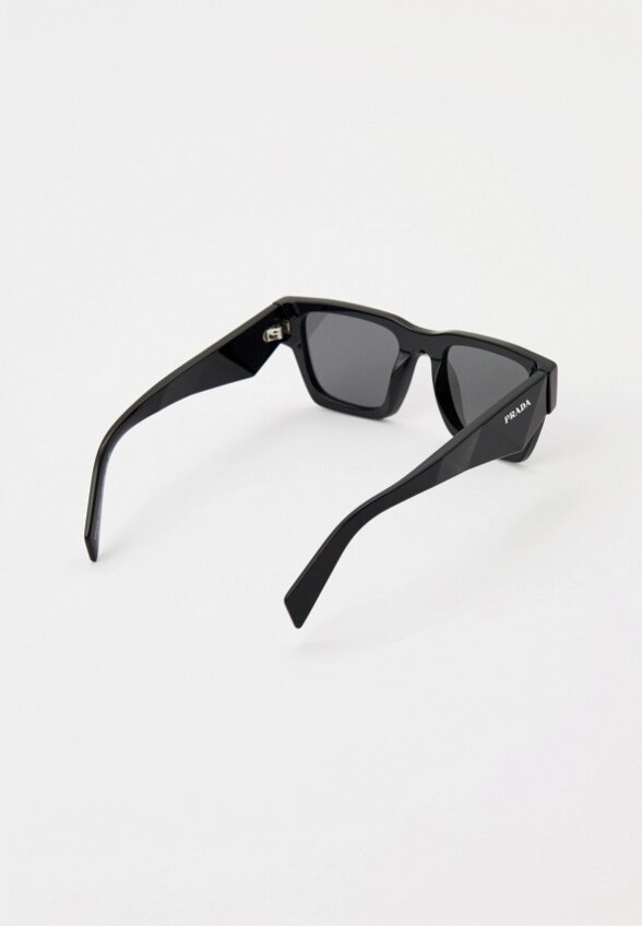 Очки солнцезащитные Prada