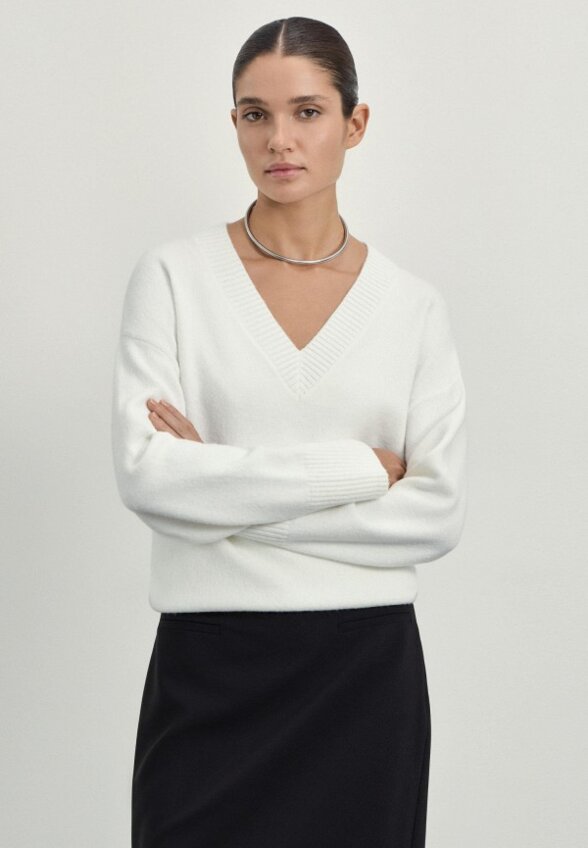 Пуловер Zarina