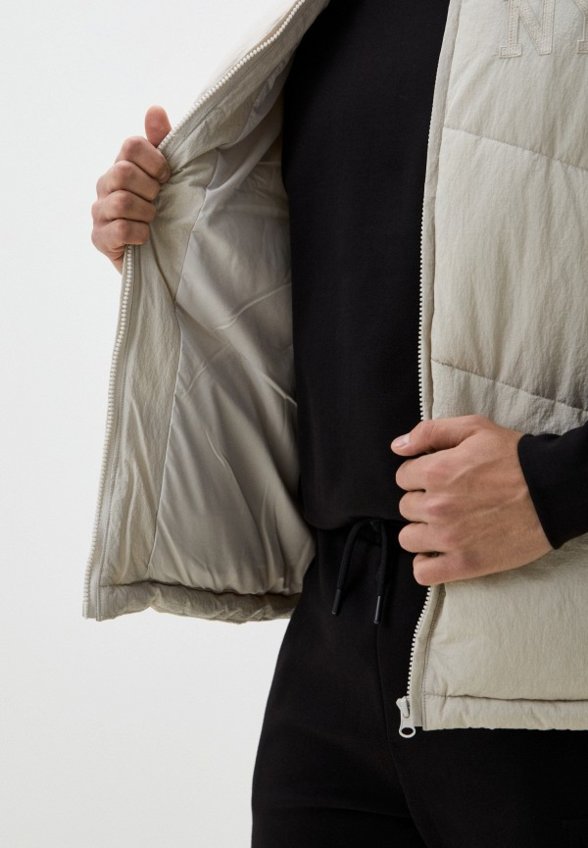 Жилет утепленный Gloria Jeans