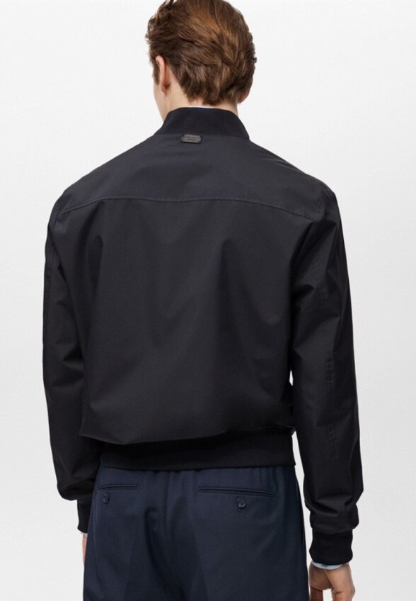 Бомбер Mango Man