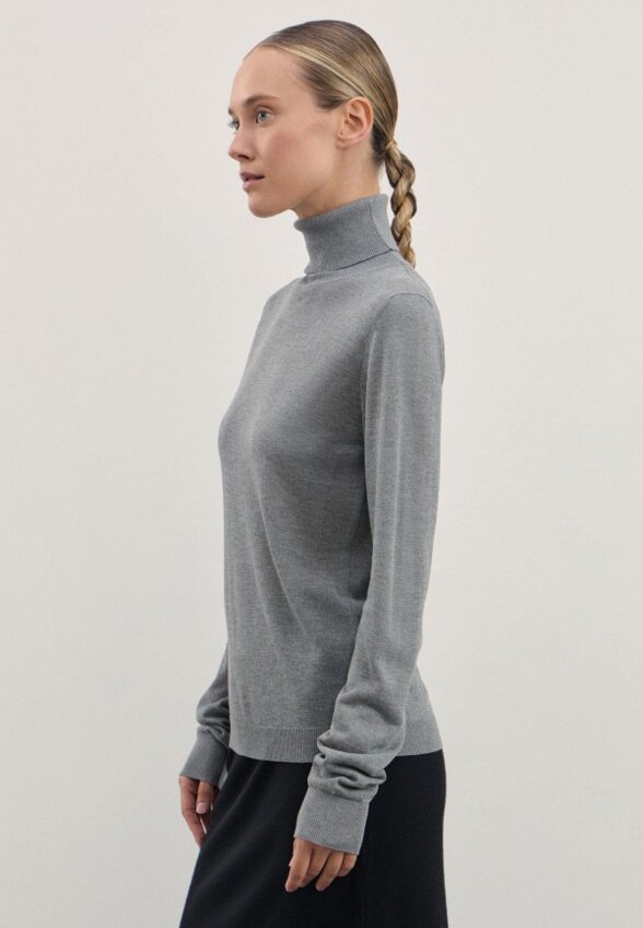 Водолазка Zarina