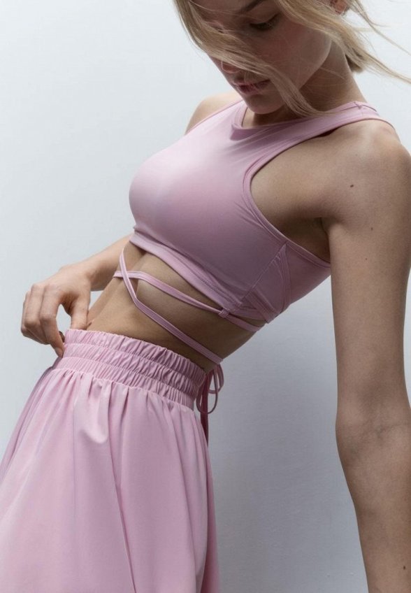 Топ спортивный Befree