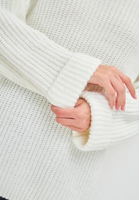 Свитер To Molly from James